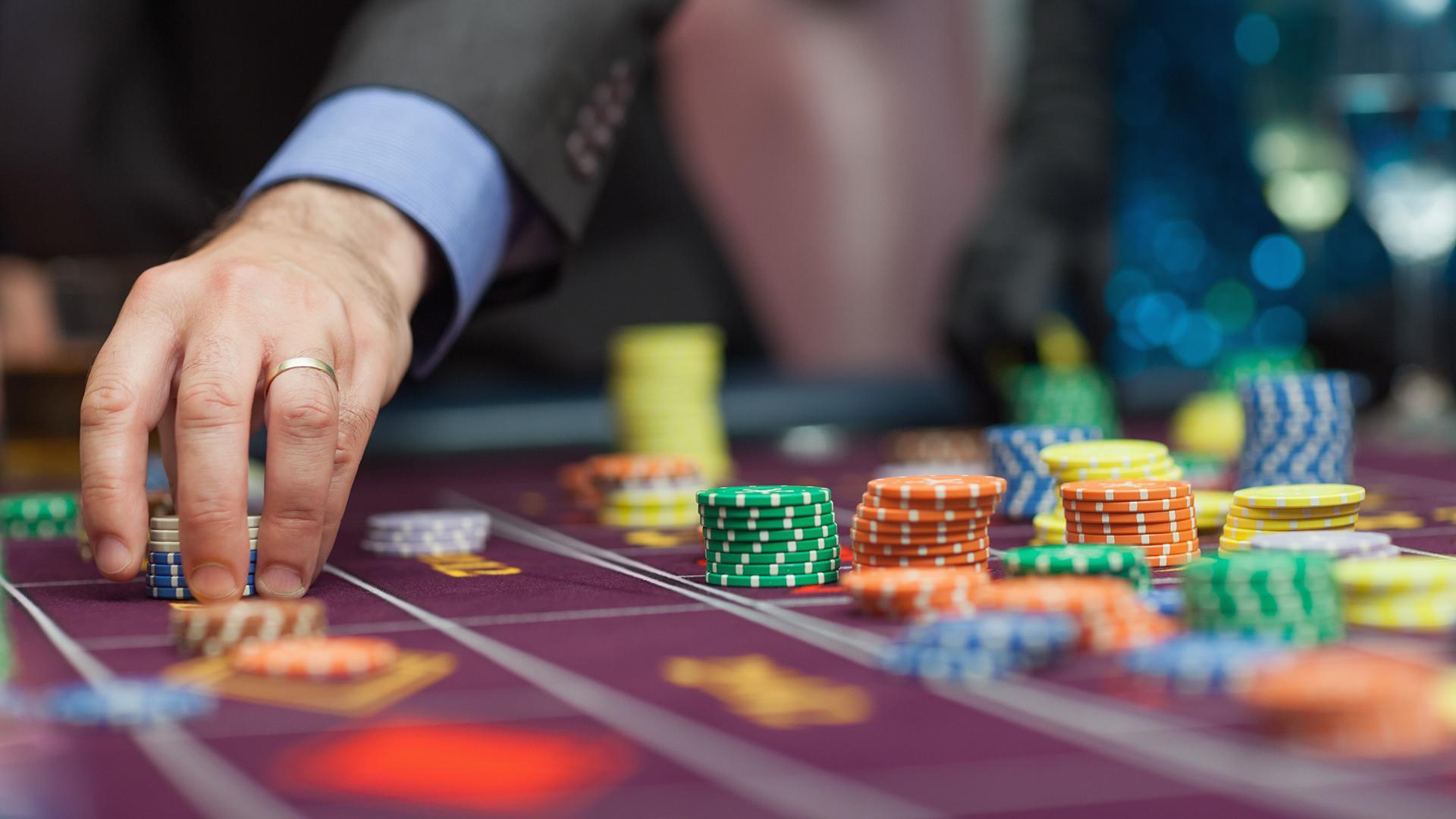 Khám phá Fire Blaze: Blue Wizard và cơ hội trúng PowerPlay Jackpot hấp dẫn